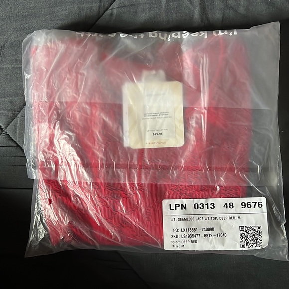 Long sleeve seamless lace top - Picture 4 of 4